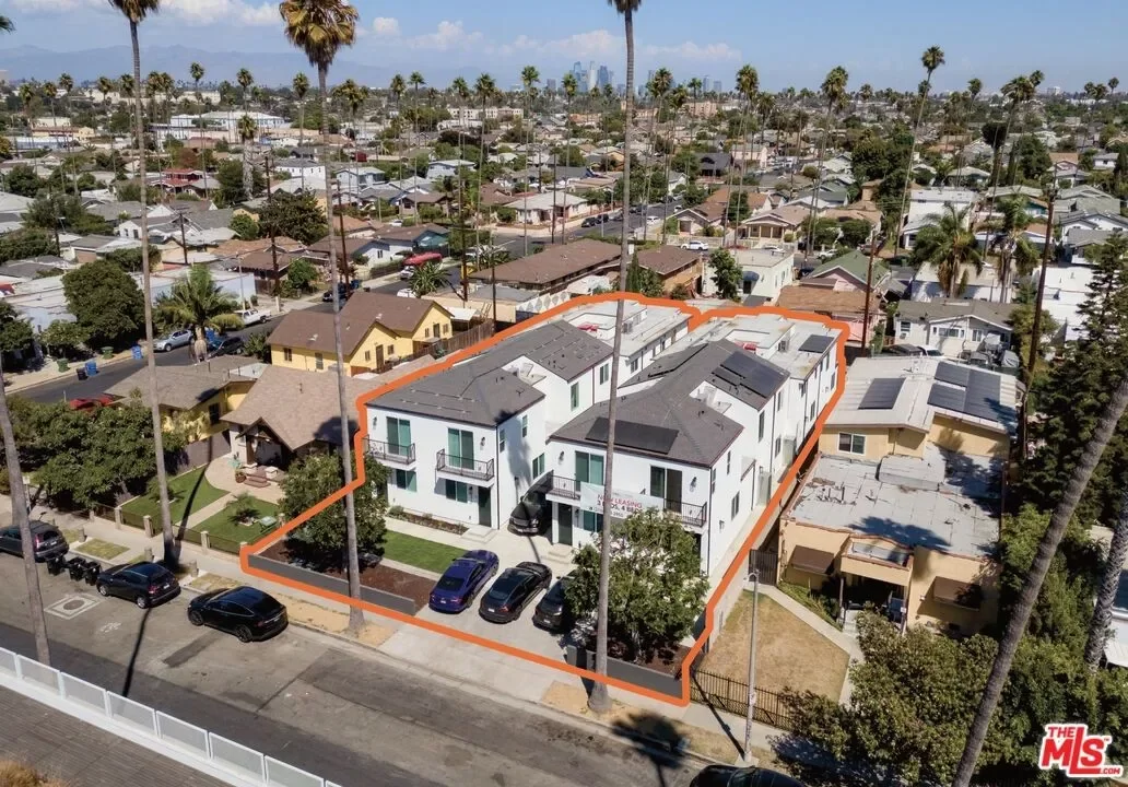 28BR Multi-Family for Sale in Los Angeles, CA