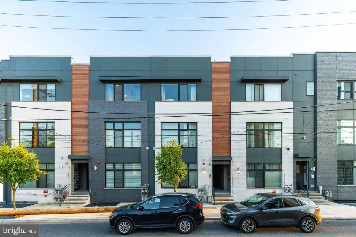 2BR Condo for Sale in Philadelphia, PA
