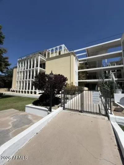 2BR Apartment for Rent in Phoenix, AZ
