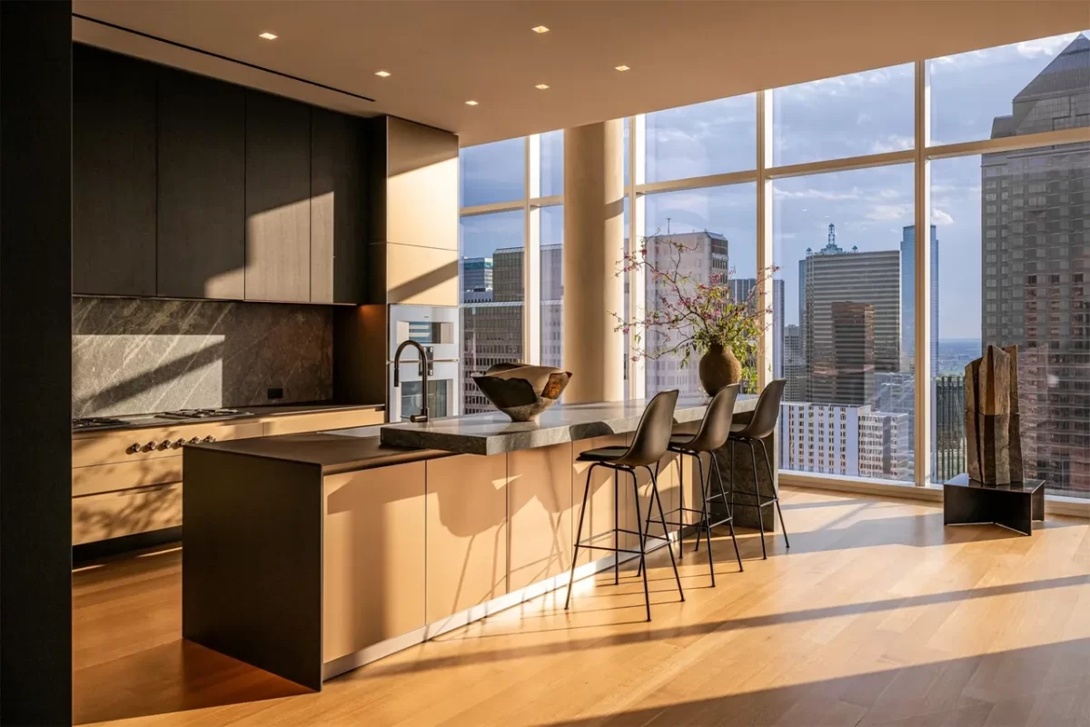 4BR Condo for Sale in Dallas, TX