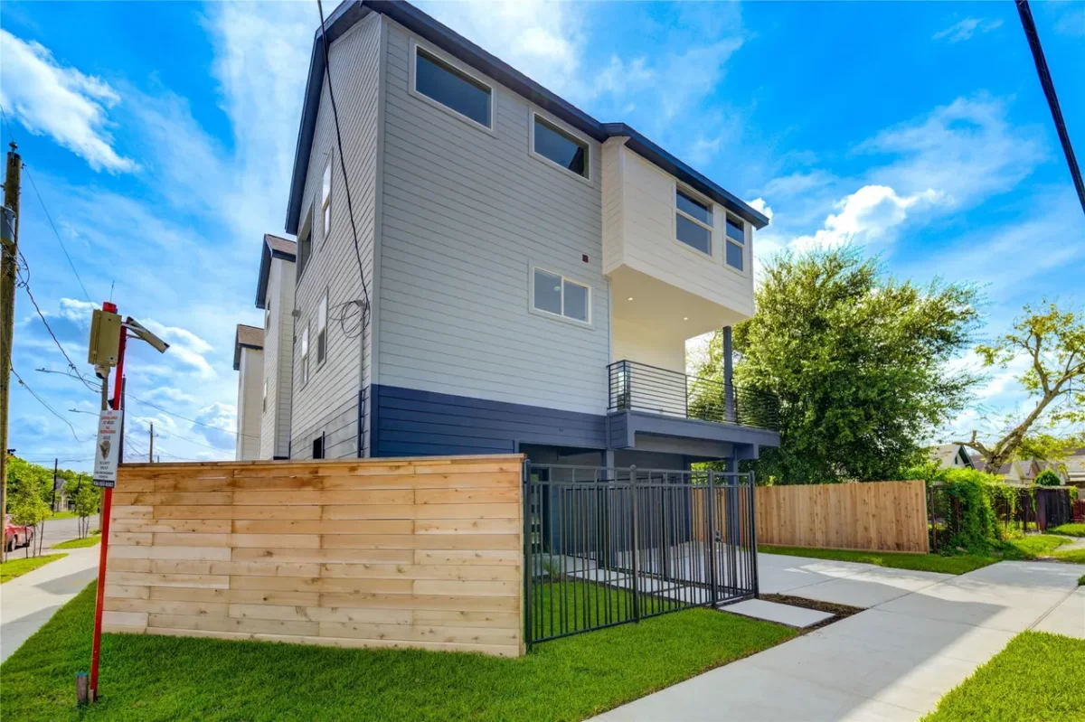 3BR House for Sale in Houston, TX