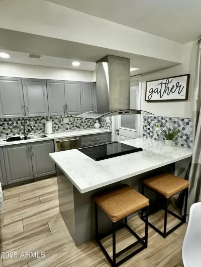 2BR Townhouse for Sale in Phoenix, AZ