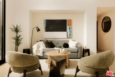 3BR Condo for Sale in Los Angeles, CA