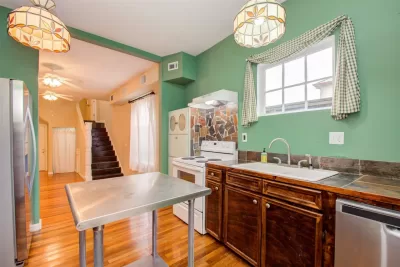 2BR Condo for Rent in Houston, TX