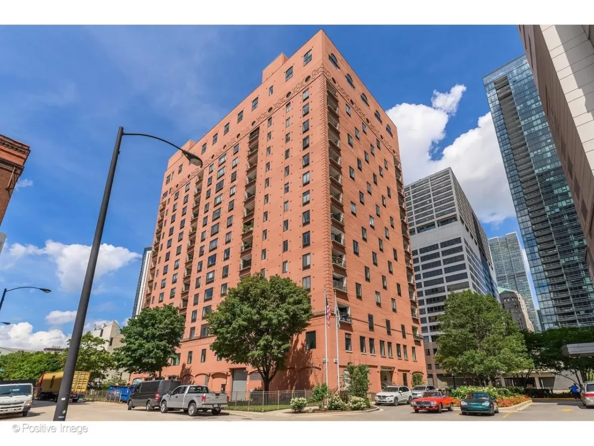 1BR Condo for Sale in Chicago, IL