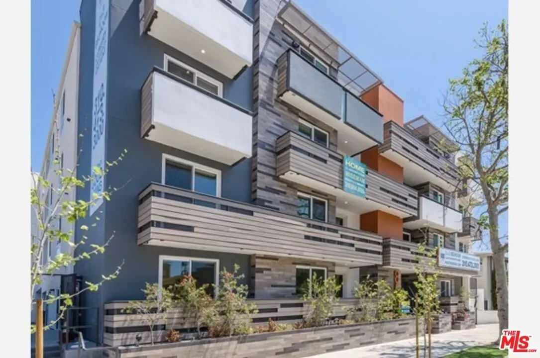 3BR Townhouse for Rent in Los Angeles, CA