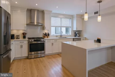 3BR Townhouse for Sale in Philadelphia, PA