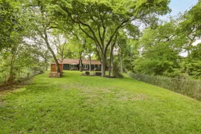 2BR House for Sale in Dallas, TX