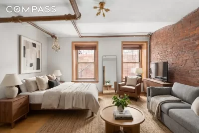 Condo for Sale in Manhattan, NY
