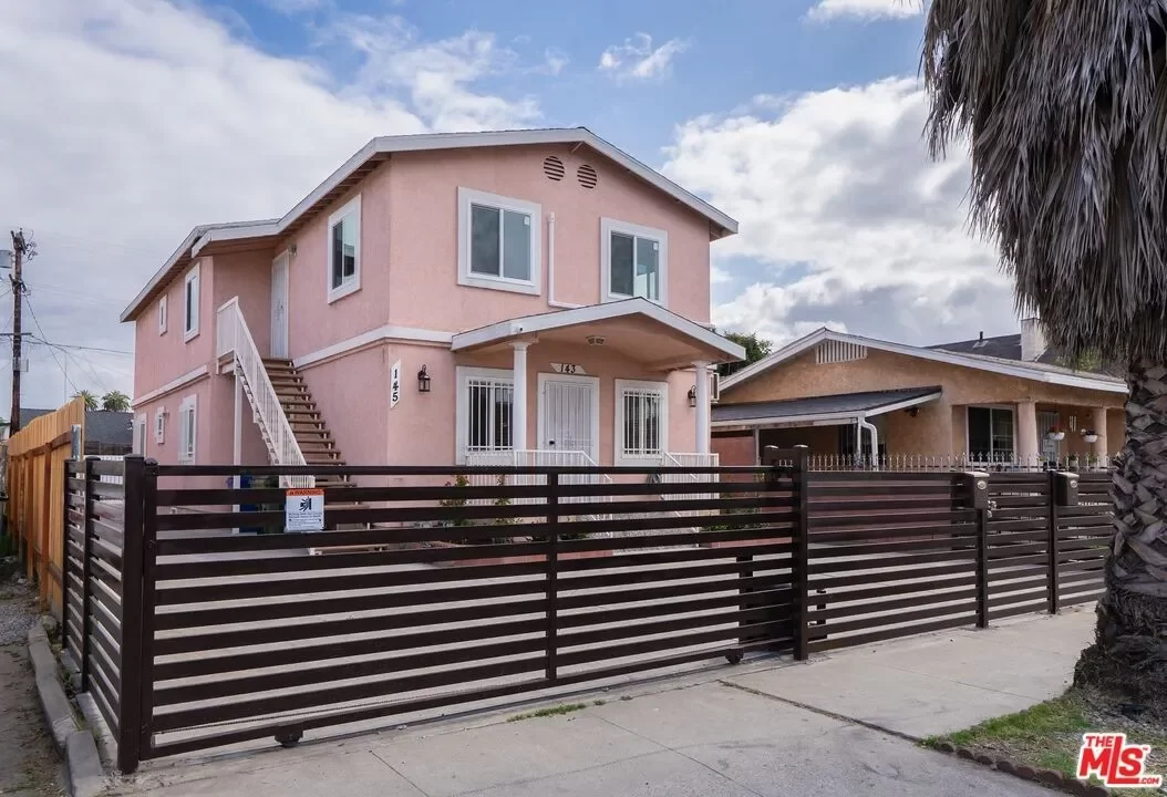 4BR Townhouse for Rent in Los Angeles, CA