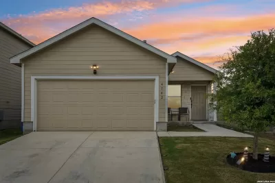 4BR House for Sale in San Antonio, TX