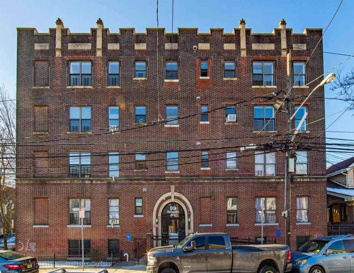 3BR Apartment for Rent in Jersey City, NJ