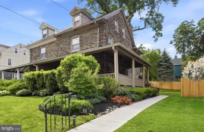 5BR Townhouse for Sale in Narberth, PA