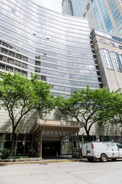 2BR Condo for Sale in Chicago, IL