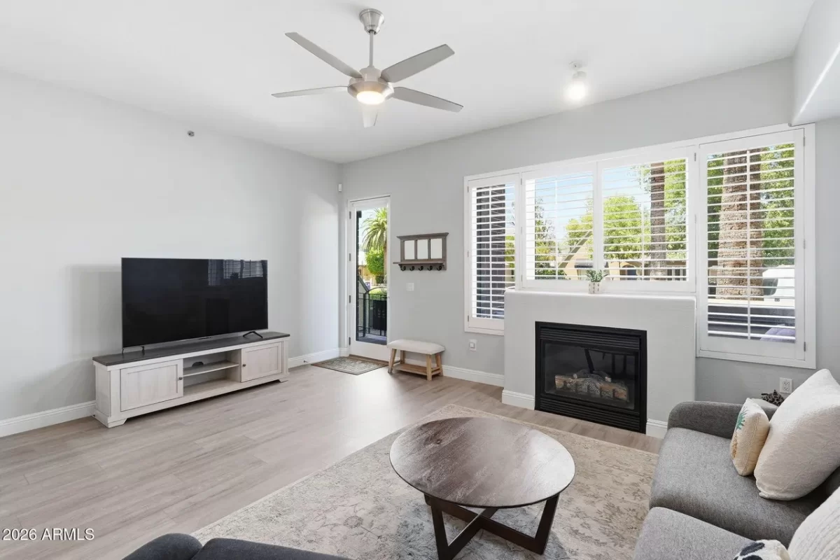 2BR Condo for Sale in Phoenix, AZ