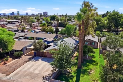 4BR Multi-Family for Sale in Phoenix, AZ