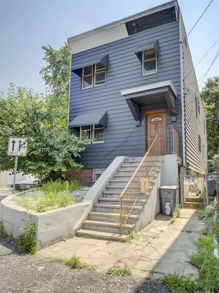 3BR Multi-Family for Rent in Jersey City, NJ