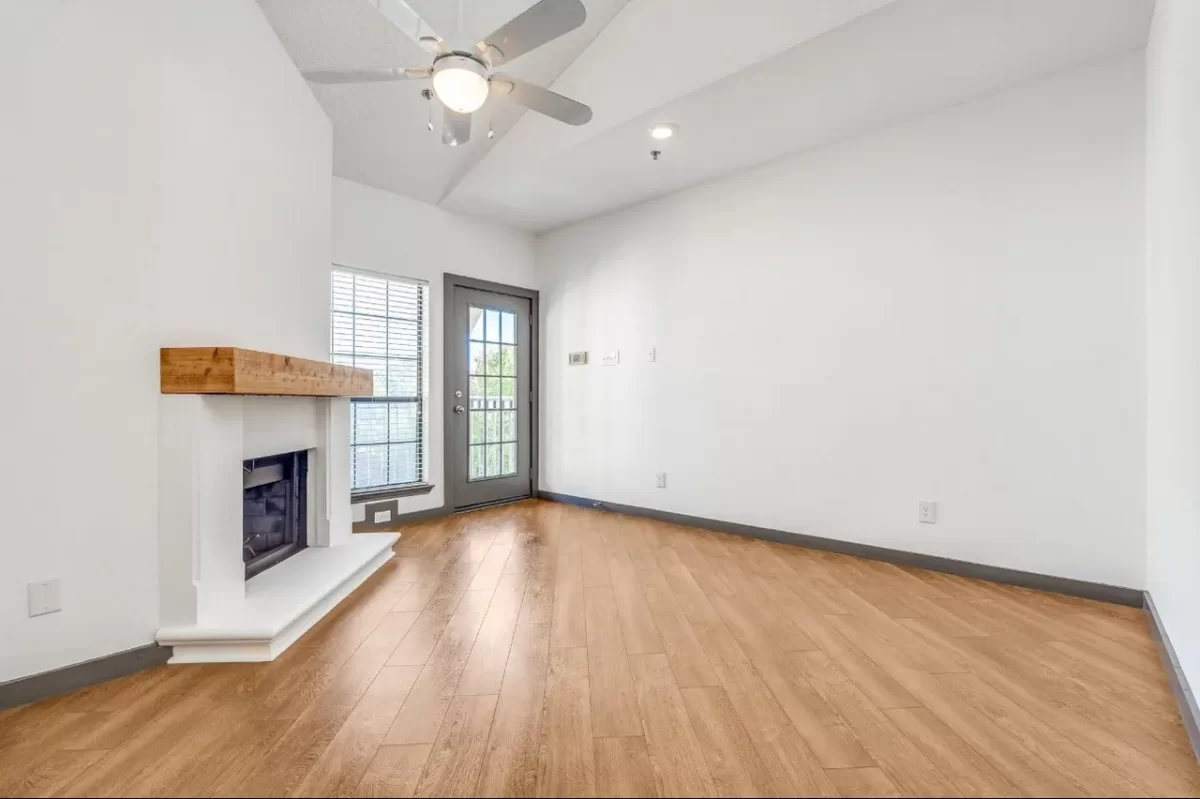 2BR Condo for Rent in Dallas, TX