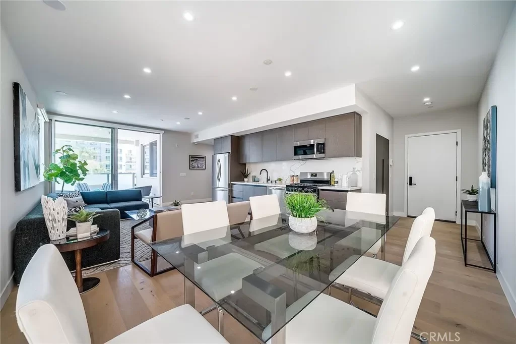 2BR House for Rent in Los Angeles, CA