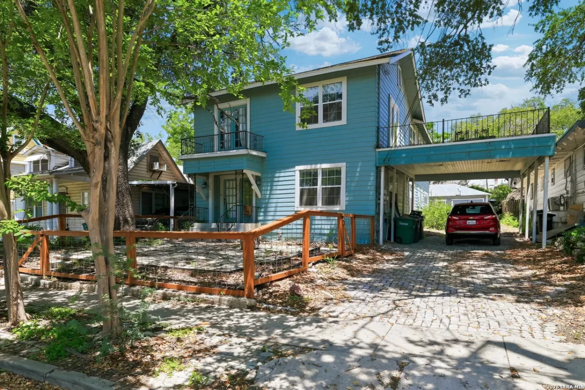 2BR House for Rent in San Antonio, TX