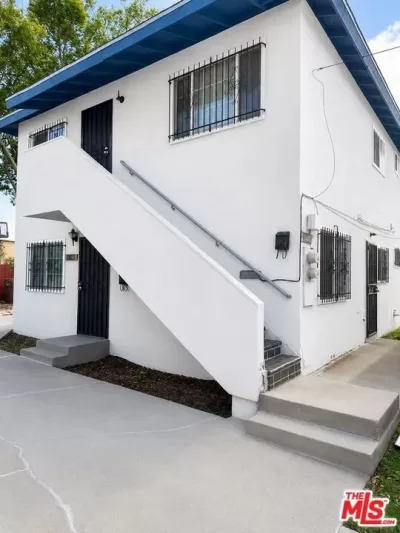 2BR Townhouse for Rent in Los Angeles, CA