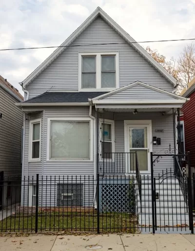 2BR House for Rent in Chicago, IL