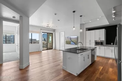 2BR Condo for Sale in Phoenix, AZ