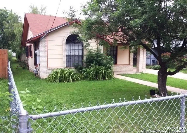 2BR House for Rent in San Antonio, TX