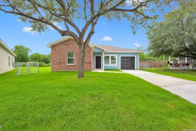 3BR House for Sale in San Antonio, TX