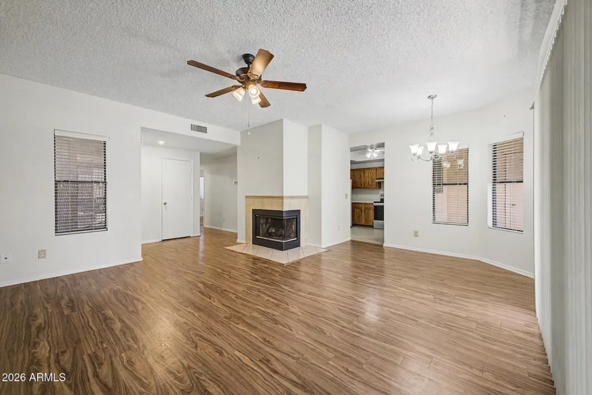 2BR Condo for Sale in Glendale, AZ