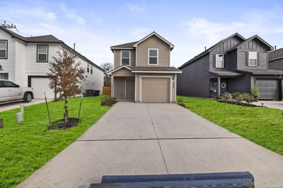 2BR House for Sale in San Antonio, TX