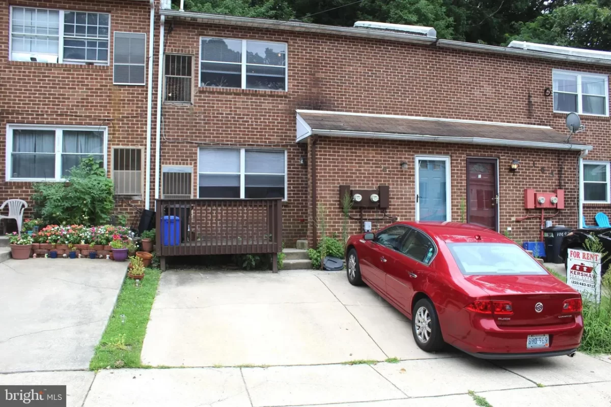 2BR Townhouse for Rent in Philadelphia, PA