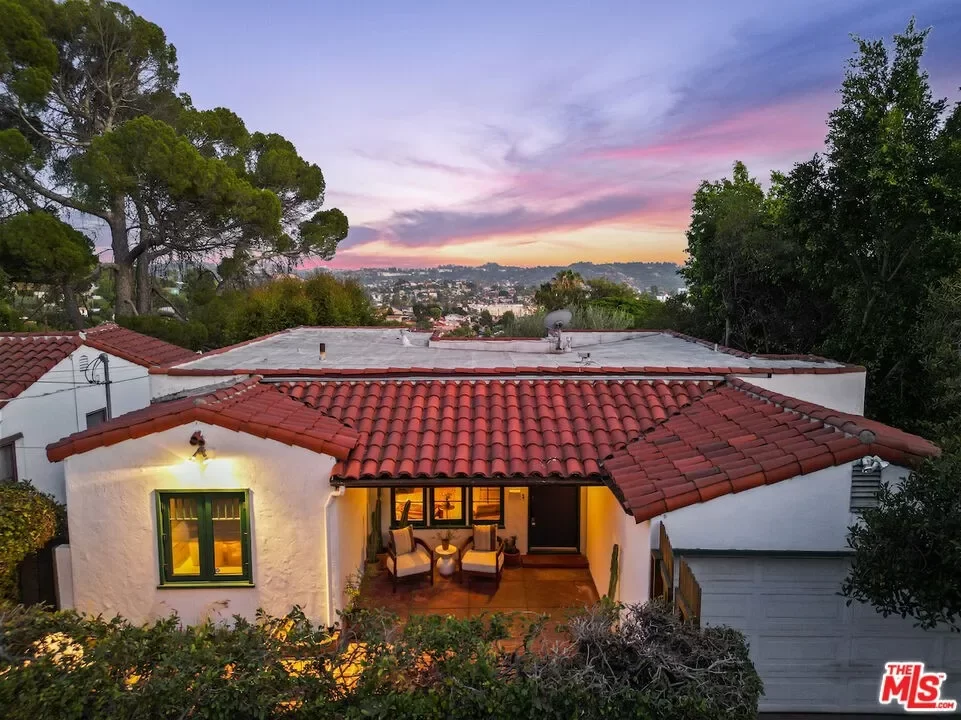 2BR House for Sale in Los Angeles, CA