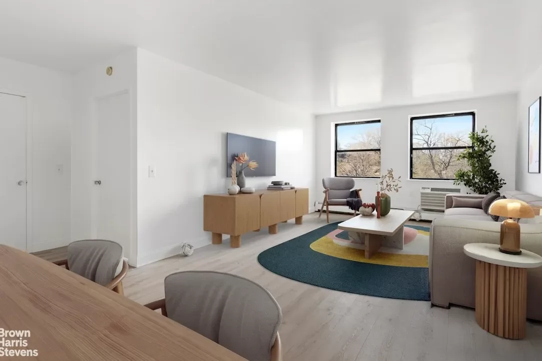 2BR Multi-Family for Sale in Manhattan, NY