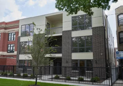 2BR Apartment for Rent in Chicago, IL