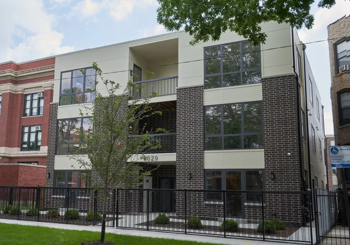 2BR Apartment for Rent in Chicago, IL