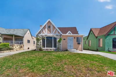 2BR House for Sale in Los Angeles, CA