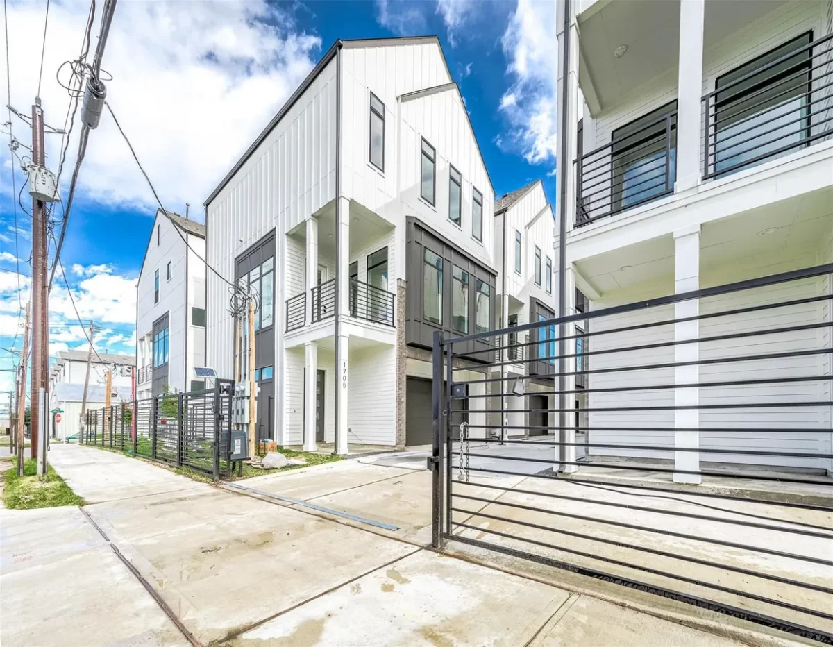 3BR House for Sale in Houston, TX