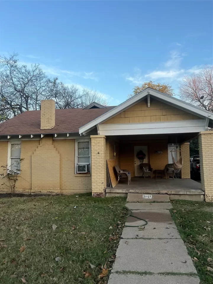 2BR House for Sale in Dallas, TX
