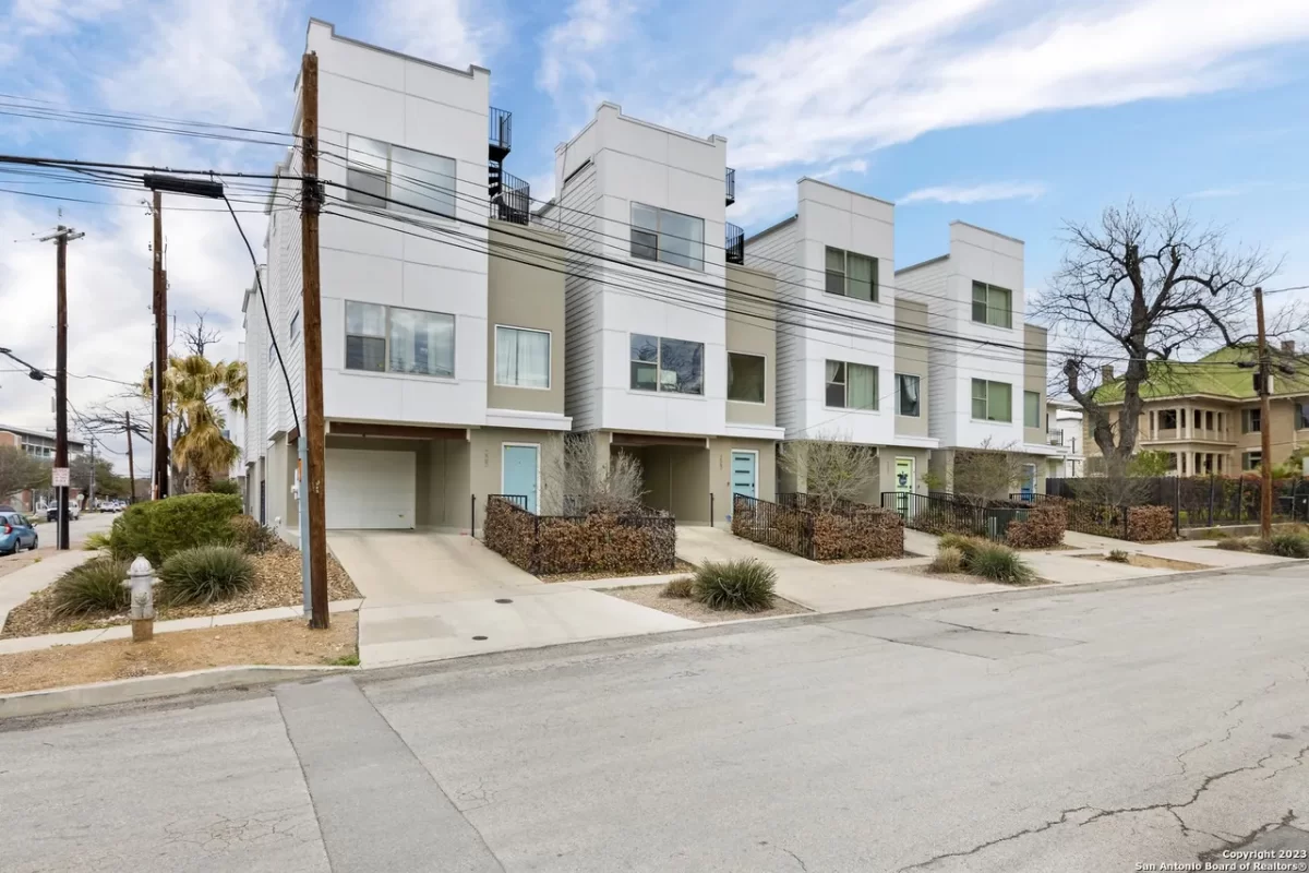 2BR House for Rent in San Antonio, TX