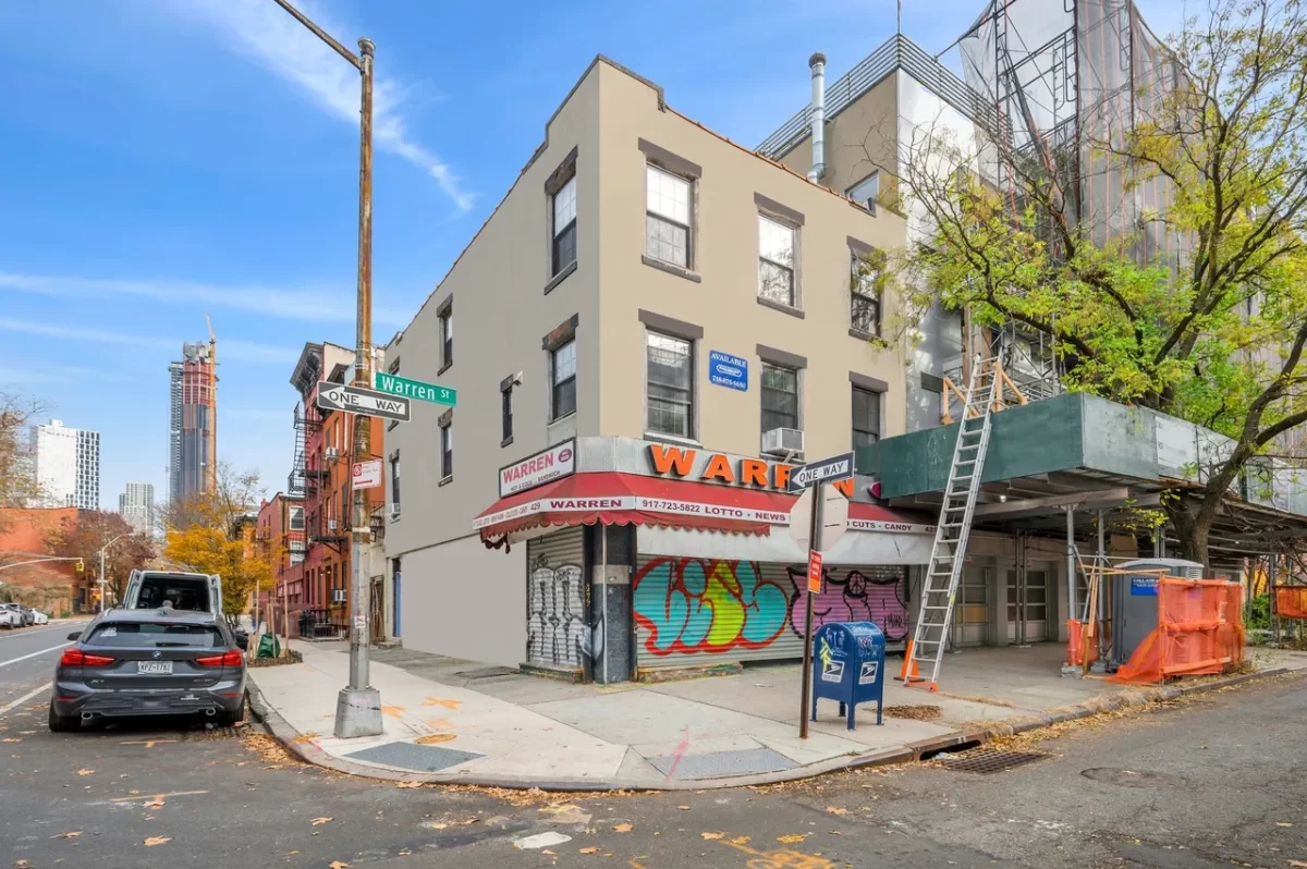 House for Sale in Brooklyn, NY