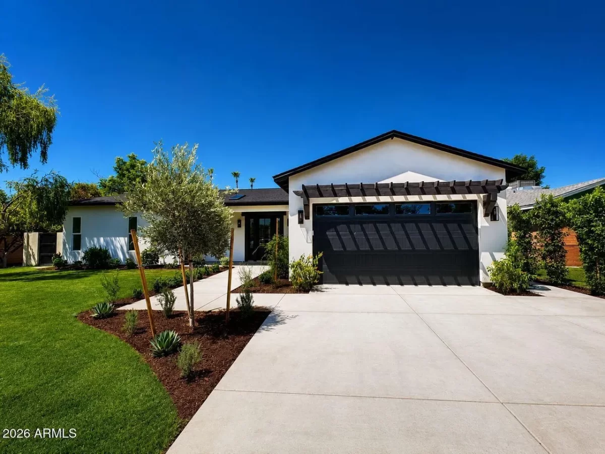 5BR House for Sale in Phoenix, AZ