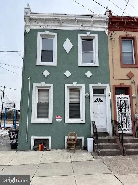 4BR Townhouse for Sale in Camden, NJ