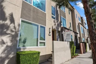 3BR Townhouse for Sale in Downey, CA