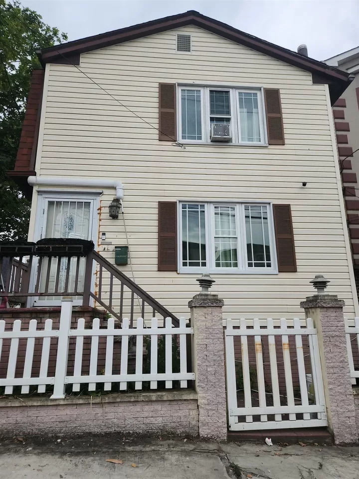 3BR Multi-Family for Rent in Jersey City, NJ