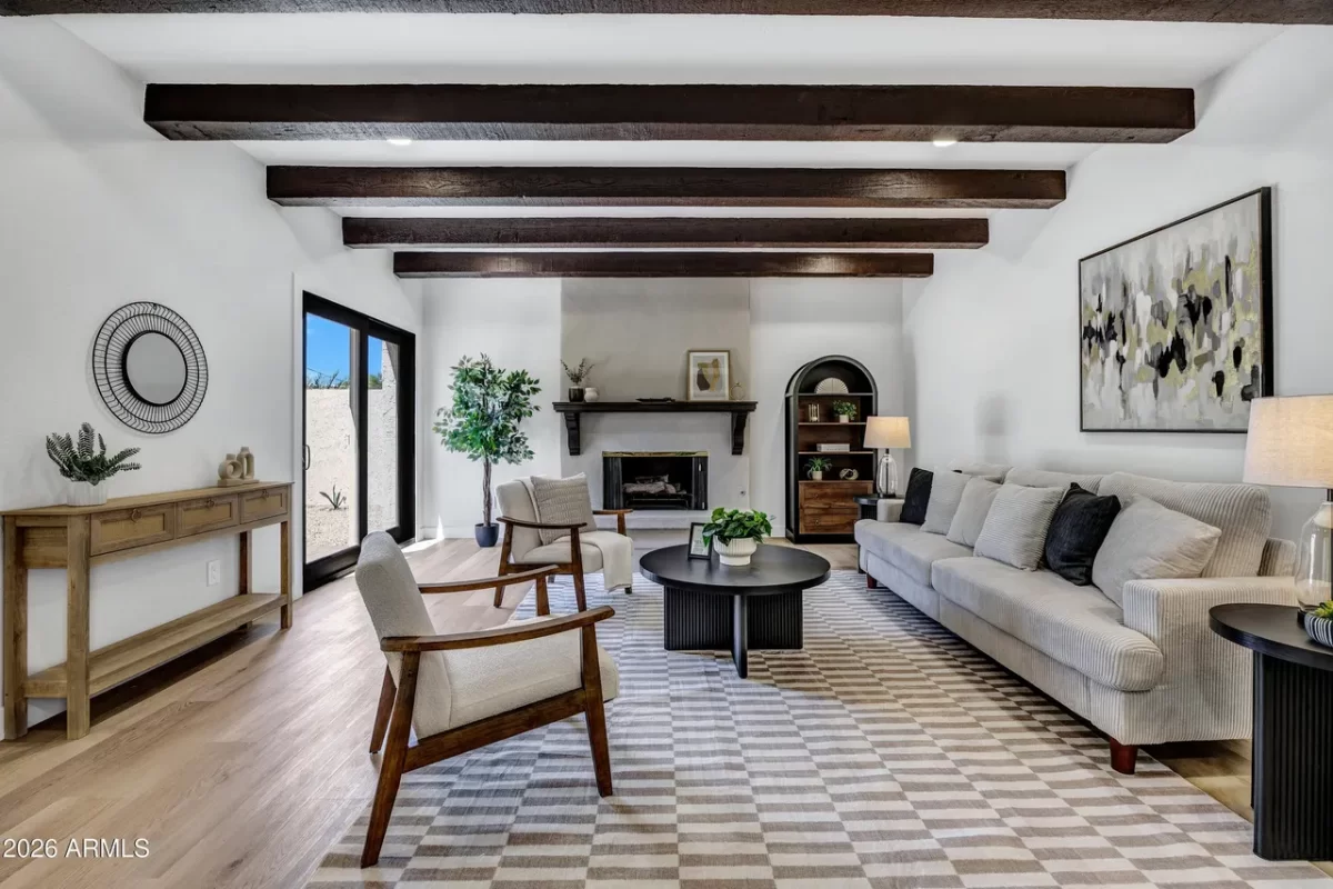 2BR Townhouse for Sale in Phoenix, AZ