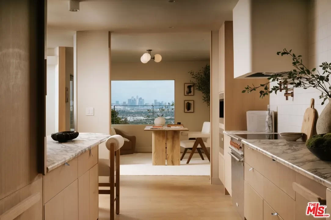 3BR House for Sale in Los Angeles, CA