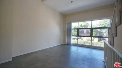 2BR Townhouse for Rent in Los Angeles, CA