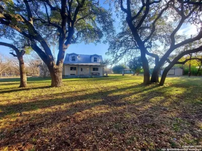 2BR House for Sale in San Antonio, TX