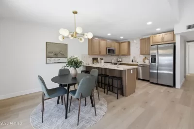 2BR Townhouse for Sale in Phoenix, AZ